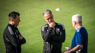 David Pérez y Pablo López, técnicos del Racing de Ferrol, durante un entrenamiento.