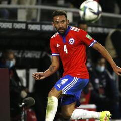 "Vehículo de alta gama abandonado tras accidente": el video policial que involucra a un auto de Mauricio Isla