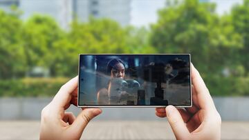 Usuarios en redes sociales han mostrado problemas con la pantalla de su Samsung Galaxy S24 Ultra. Esto es lo que debes saber al respecto.