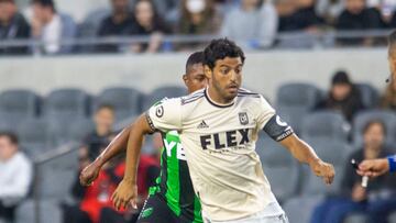 El delantero mexicano expresó su deseo de renovar su contrato con LAFC y pese a reconocer que no hay nada asegurado, señaló que las pláticas con la directiva van por buen camino.