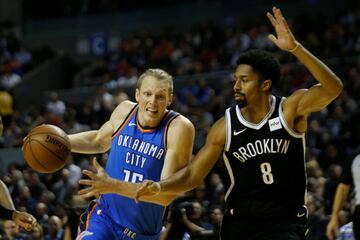 Te dejamos las mejores postales que dejó el primero de los dos partidos de NBA que se jugarán en el país. El Thunder visitó a los Nets en la Arena Ciudad de México.