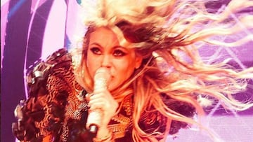 La desastrosa y desafinada actuación de Paulina Rubio en México.