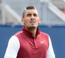 Nick Kyrgios se despide entre abucheos y su hermano la lía