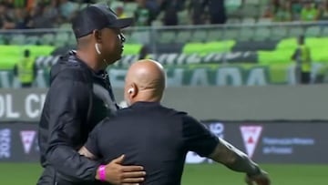 El DT rival lo trató de ‘bajito’ y Sampaoli reaccionó así: todo Brasil habla de esta polémica