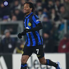 Cuadrado: “Me volví lateral por una urgencia”