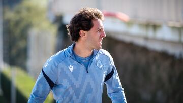 Álvaro Odriozola apunta a tener minutos de nuevo contra el Rayo Vallecano.