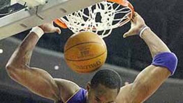 <b>ESTARÁ EN EL PREOLÍMPICO Y EN ATENAS 2004.</b> El escolta de los Ángeles Lakers, Kobe Bryant, informó su decisión, de participar en el preolímpico y en Atenas 2004, a Stu Jackson, el presidente del comité de selección de USA Basketball.