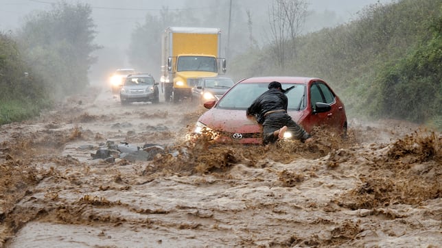 Which hurricanes have left the most victims in the USA?