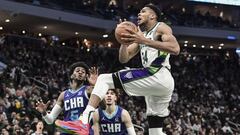 Nine exciting games in the NBA on Wednesday included a 32-point Mavs victory and the Bucks extending their winning streak with a win over the Hornets.