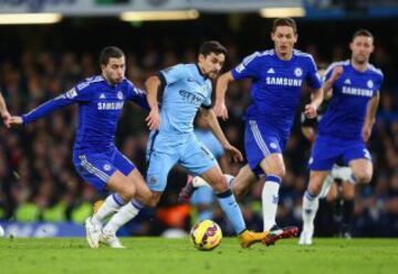 Manchester City y Chelsea no lograron sacarse diferencias en Stamford Bridge.