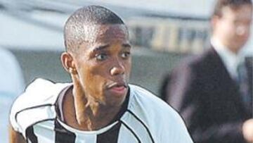 <b>ROBINHO, 21 AÑOS. </b>La estrella del Santos será fichado en julio.