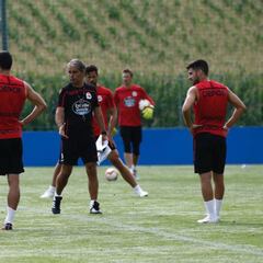 La ruta a Primera arranca esta noche en el Carlos Belmonte