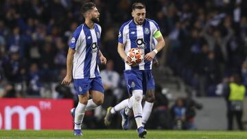 Herrera y Felipe, durante un partido de la Champions con el Oporto. Ambos jugarán juntos en el Atlético.