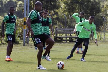 Atlético Nacional se prepara para enfrentar a Colo Colo en la Libertadores y a Huila en la semifinal de la Liga Águila.