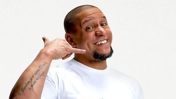 roberto carlos vuelve futbol pub ingles redes sociales ebay subasta 5 libras