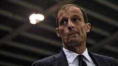 Juventus&#039; Italian coach Massimiliano Allegri gestures during the Italian Serie A football match Parma vs Juventus on September 1, 2018 at Ennio Tardini stadium in Parma. (Photo by Marco BERTORELLO / AFP)