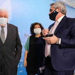 Vacunas en Argentina: ¿por qué el gobierno ha comprado la de Oxford si ya tenía la rusa?