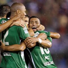 Nacional sobrevive a Cecilio y rescata empate ante Cerro