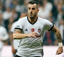 Negredo llega al final de su etapa en Turquía y negocia con el Rayo