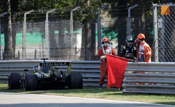 Avería en el Renault de Daniel Ricciardo.