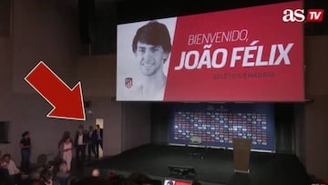 El revuelo que causa Mendes en la presentación de Joao Félix