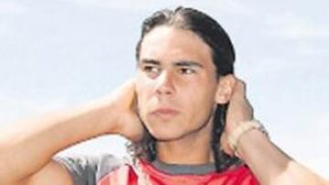 <b>SUSTO. </b> El coche de Rafa fue lo único que resultó dañado.