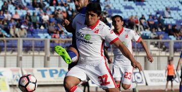 Lateral derecho que actualmente juega en Deportes Valdivia.