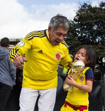 Familias enteras transmiten el amor por la Selección, del más grande al más pequeño sueñan con la Copa Mundo