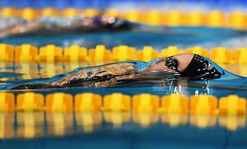 La alemana Nadine Laemmler parece fundirse con el agua durante la prueba de 100 metros espalda femenino, correspondiente a las eliminatorias de clasificación para los Juegos Olímpicos de Tokio. Tras una breve retirada en 2018, Laemmler regresó a las piletas y trabaja para estar en la capital nipona el próximo 23 de julio.