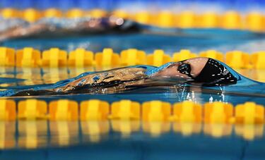 La alemana Nadine Laemmler parece fundirse con el agua durante la prueba de 100 metros espalda femenino, correspondiente a las eliminatorias de clasificación para los Juegos Olímpicos de Tokio. Tras una breve retirada en 2018, Laemmler regresó a las piletas y trabaja para estar en la capital nipona el próximo 23 de julio.