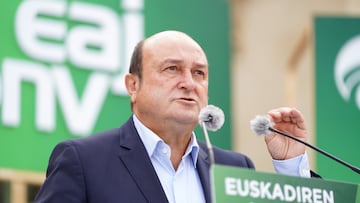 El presidente del EBB, Andoni Ortuzar, durante un acto de campaña de EAJ-PNV, a 20 de julio de 2023, en Vitoria-Gasteiz, Álava, País Vasco (España). El mitin ha sido amenizado con música, food-truck, txiki-txoko y teatro callejero y forma parte de la campaña de EAJ-PNV para las elecciones generales del 23J.
20 JULIO 2023
Iñaki Berasaluce / Europa Press
20/07/2023