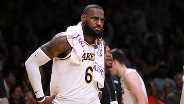 As much as the Lakers have an extensive injury report, the silver lining is that those on it are all listed as probable. In a must win game, expect everybody to play.