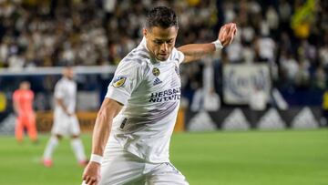 Vancouver Whitecaps le arruin&oacute; la noche de su debut en casa a LA Galaxy y al Chicharito, pues lograron derrotar al cuadro gal&aacute;ctico por la m&iacute;nima diferencia.