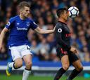 Everton 2-5 Arsenal: Sánchez y Özil brillan en los Gunners