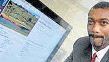 <b>CAMBIO DE PARQUET. </b>Ray Smith, en la inmobiliaria granadina en la que actualmente trabaja.