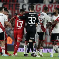 Miguel Borja y el tenso cruce con Báez: “No te conoce nadie”