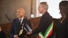 Spalletti, ciudadano de honor en Nápoles: “Ya soy ‘scugnizzo’ oficial”