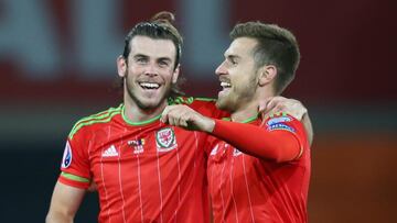 Ryan Giggs backs Ramsey to follow in Gareth Bale's footsteps