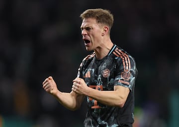 Soccer Football - Champions League - Knockout Phase Playoff - First Leg - Celtic v Bayern Munich - Celtic Park, Glasgow, Scotland, Britain - February 12, 2025 Bayern Munich's Joshua Kimmich celebrates REUTERS/Russell Cheyne