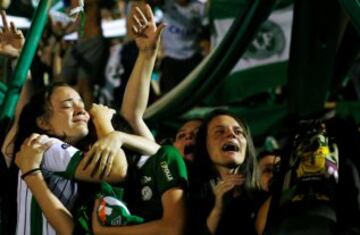 Homenaje del Pueblo Chapecoense en el estadio Arena Condá, este miércoles 30 de noviembre.