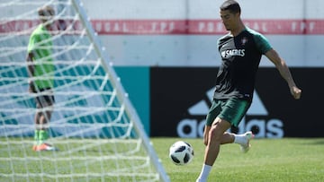 Cristiano Ronaldo ya prepara el partido contra Marruecos