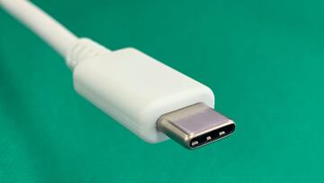 El USB C que traerán los iPhone 15 no sería del todo compatible con todos los cables