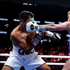 Canelo brilla en Las Vegas