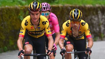 Sepp Kuss marca el ritmo en Val di Zoldo para Primoz Roglic.