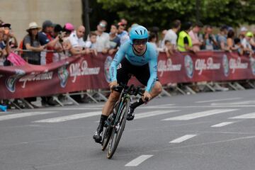 El líder del Astana también está cerca del líder Rohan Dennis. Es 45° a 47" segundos del primer lugar en la clasificación general.