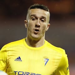 "Ojalá me retire en el Cádiz y mi nombre quede en la historia"