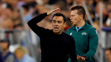 Munich (Germany), 13/09/2022.- Barcelona's head coach Xavi Hernandez reacts during the UEFA Champions League group C soccer match between Bayern Munich and FC Barcelona in Munich, Germany, 13 September 2022. (Liga de Campeones, Alemania) EFE/EPA/RONALD WITTEK