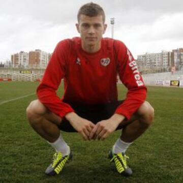 Longo posa para AS antes de estrenarse como jugador del Rayo en Vallecas.