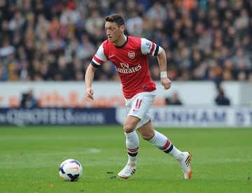 Mesut Özil, con el Arsenal durante un partido de la Premier League en abril de 2014.