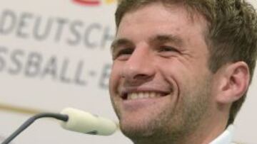 El centrocampista pide más apoyo a la prensa de su país.